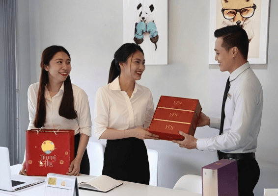 Nghệ Thuật Chọn Quà Tặng Trung Thu Cho Đối Tác
